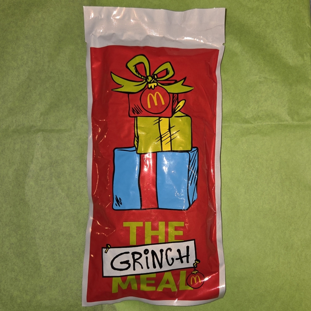 SEALED McDonald's "The Grinch Meal" Socks Blue